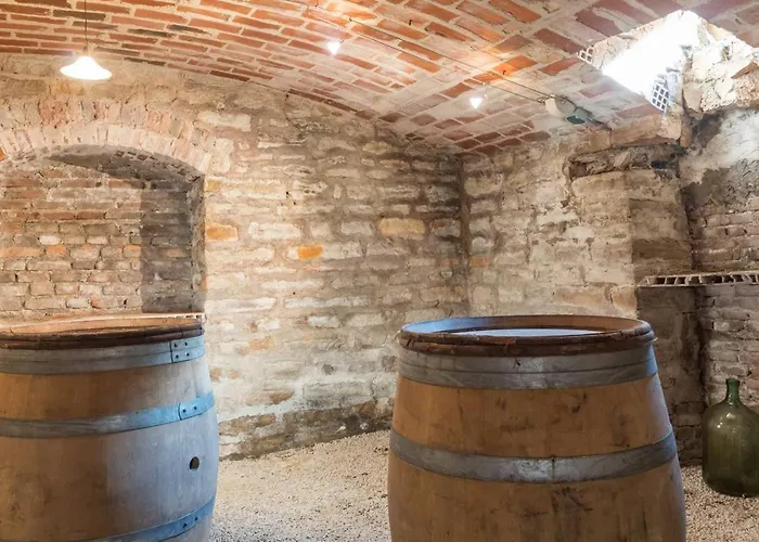 Le Cru Colbert Lägenhet Beaune (Cote d'Or)