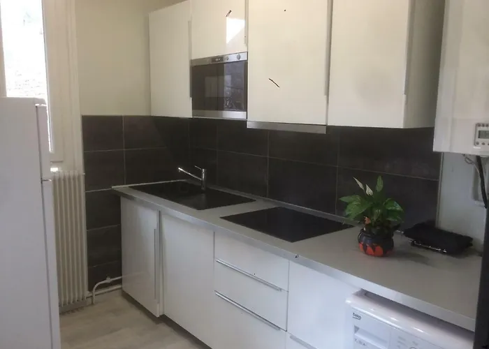 Le Cru Colbert شقة بون